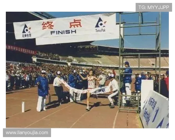 南京飞盘队逆袭城市马拉松的辉煌历程与奋斗精神 南京飞盘队逆袭城市马拉松的辉煌历程与奋斗精神