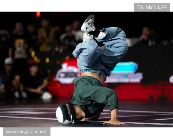 武汉街舞队在世界滑板锦标赛中以88分稳居积分榜首位 武汉街舞队在世界滑板锦标赛中以88分稳居积分榜首位