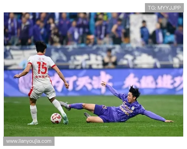 天津津门虎迎战强敌,全力争胜力争排名提升,球迷期待激烈对决