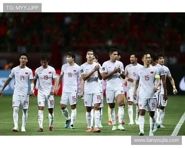 国足迎战伊朗腾讯视频直播精彩赛事全程回顾与分析